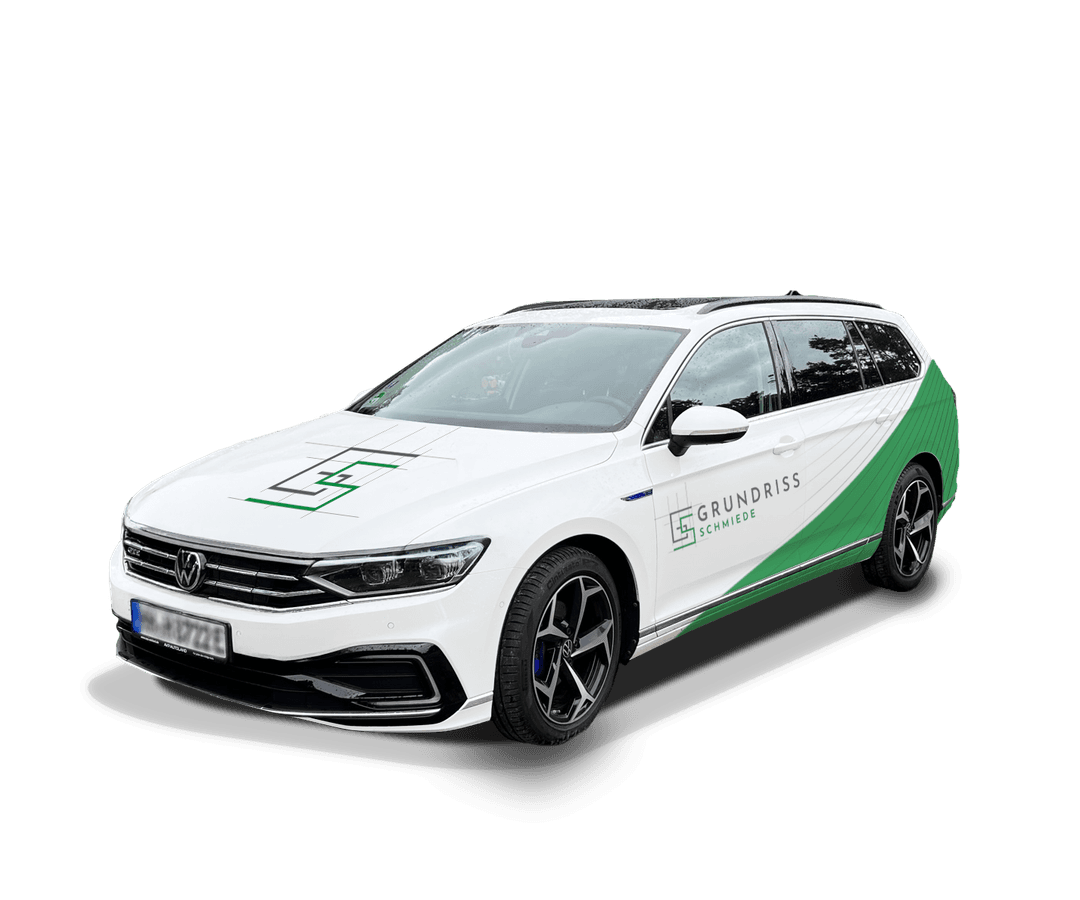 Firmenwagen mit Grundriss Schmiede Logo und Farben